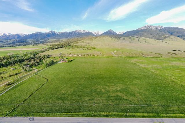 1986 E River Road, Livingston, MT 59047
