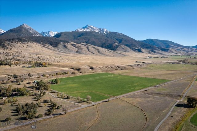 1986 E River Road, Livingston, MT 59047