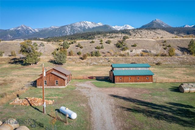 1986 E River Road, Livingston, MT 59047