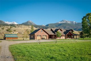 1986 E River Road, Livingston, MT 59047