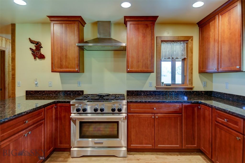 1986 E River Road, Livingston, MT 59047 photo 29