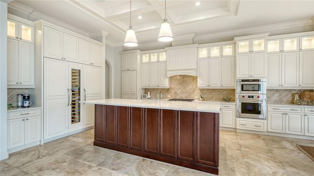 4127 FOUNDERS CLUB DRIVE, Sarasota, FL 34240