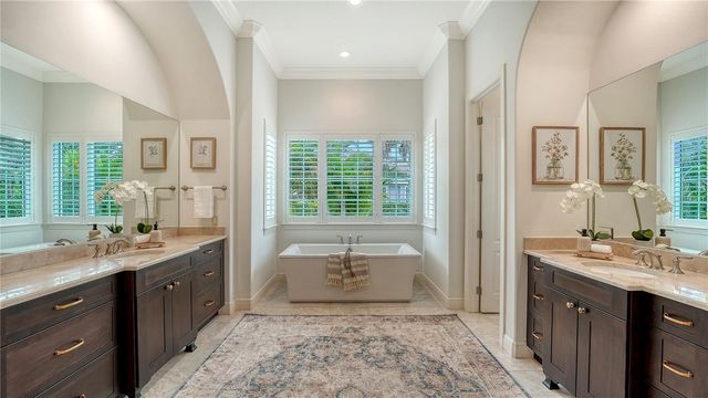 4127 FOUNDERS CLUB DRIVE, Sarasota, FL 34240