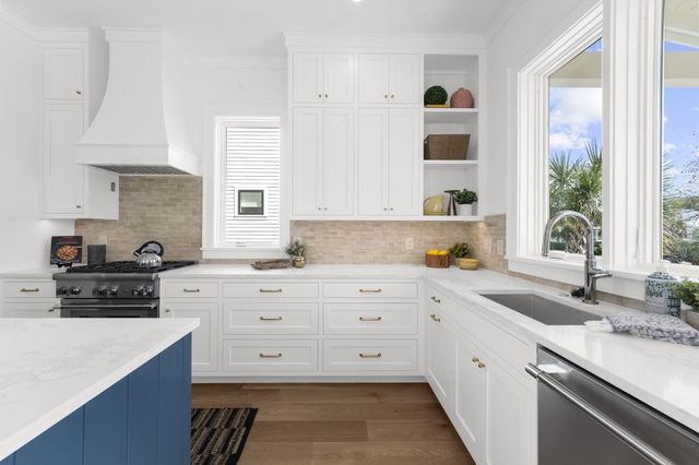 768 Gate Post Drive, Mount Pleasant, SC 29464