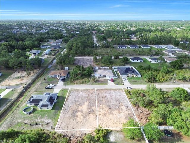 2717 49th ST W, Lehigh Acres, FL 33971