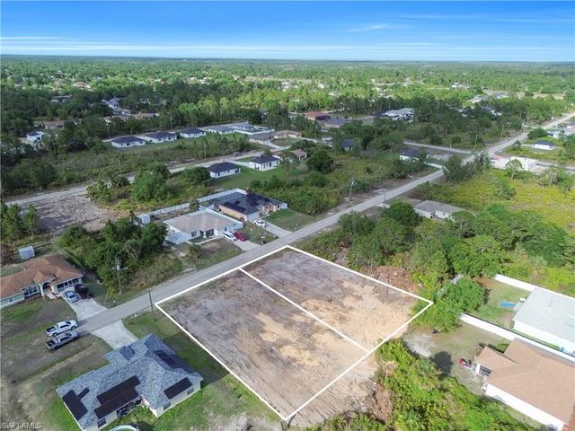 2717 49th ST W, Lehigh Acres, FL 33971