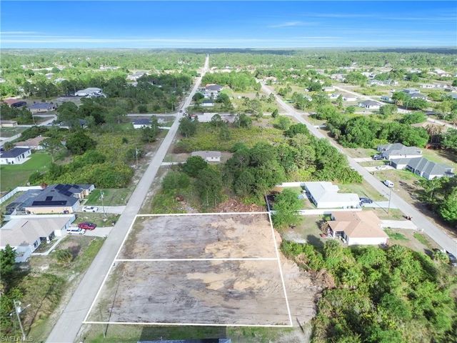 2717 49th ST W, Lehigh Acres, FL 33971