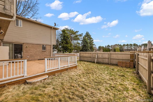 11100 E 14 Mile Road, Warren, MI 48093