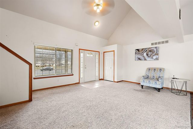 11100 E 14 Mile Road, Warren, MI 48093