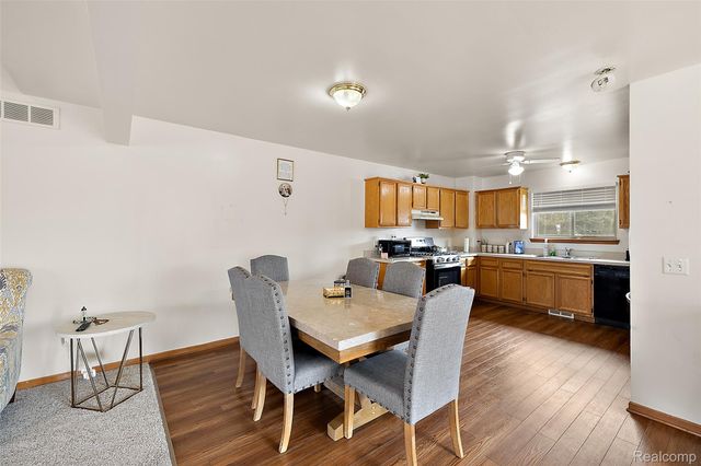 11100 E 14 Mile Road, Warren, MI 48093