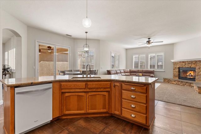 1918 Heidi Way, Yuba City, CA 95993