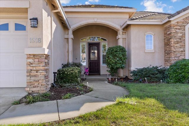 1918 Heidi Way, Yuba City, CA 95993