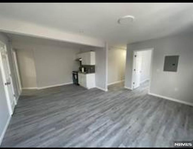 107-109 Highland 2BR, Paterson, NJ 07524