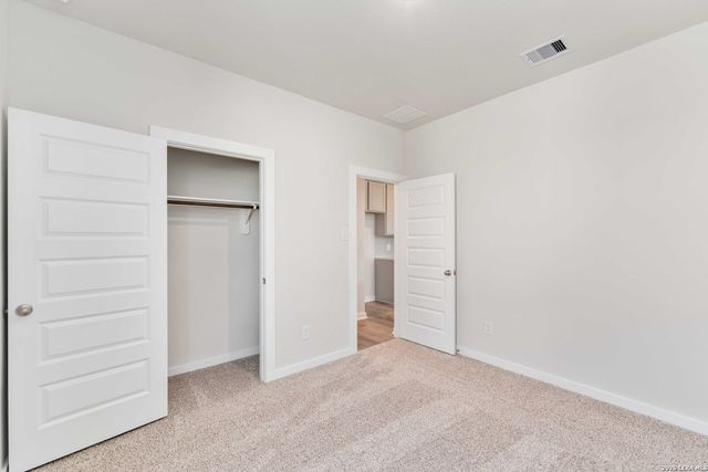 3018 Haffner Road, Converse, TX 78109