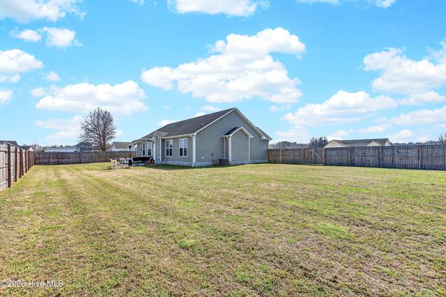 107 Waverly Way, Jacksonville, NC 28540