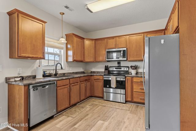 107 Waverly Way, Jacksonville, NC 28540