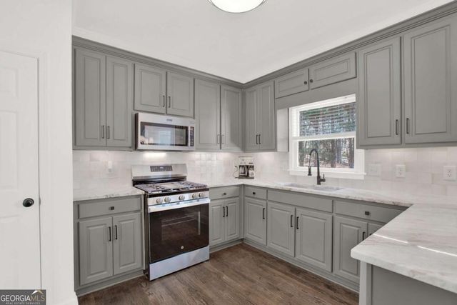 135 Vine Creek Place, Acworth, GA 30101