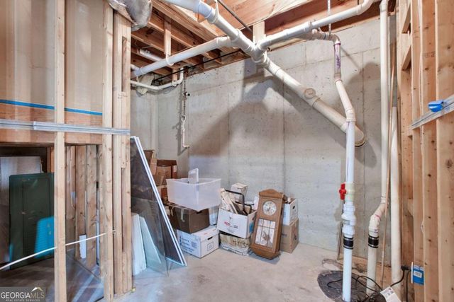 135 Vine Creek Place, Acworth, GA 30101