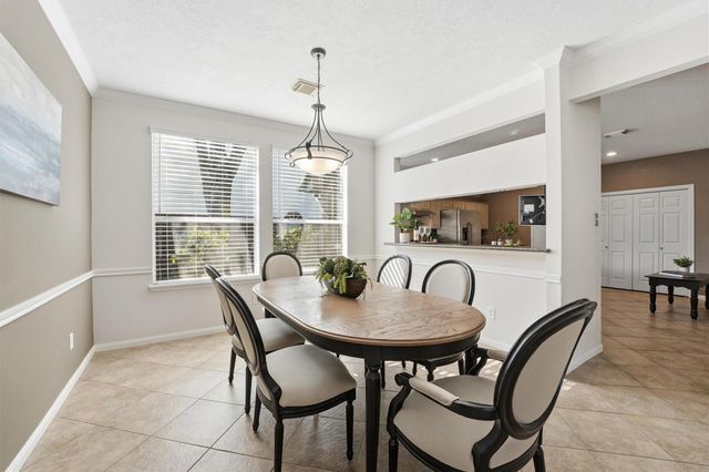 2605 Hampton Springs Drive, Seabrook, TX 77586