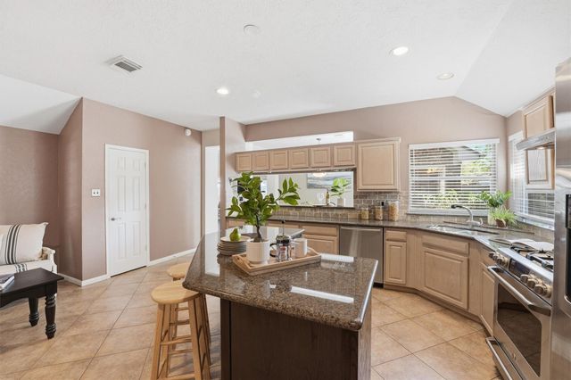 2605 Hampton Springs Drive, Seabrook, TX 77586