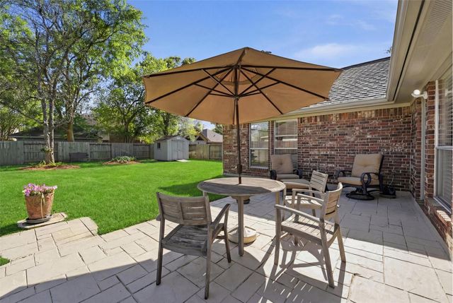 2605 Hampton Springs Drive, Seabrook, TX 77586