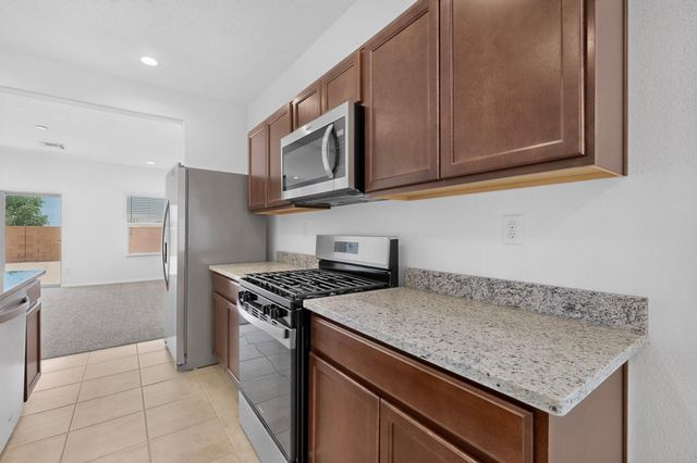 280 Prism Avenue SW, Rio Rancho, NM 87124