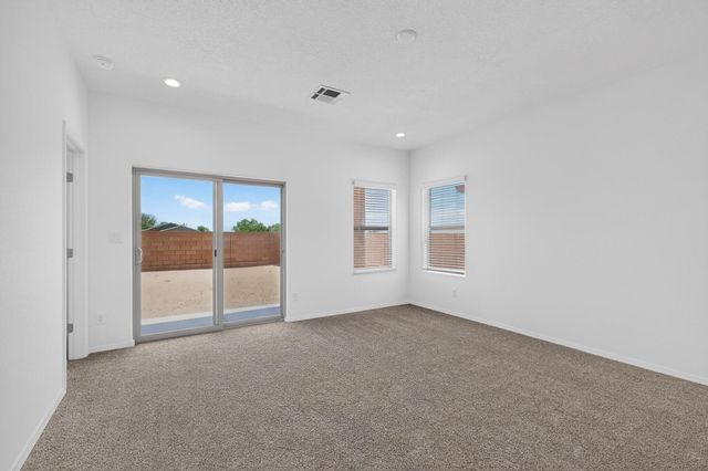 280 Prism Avenue SW, Rio Rancho, NM 87124