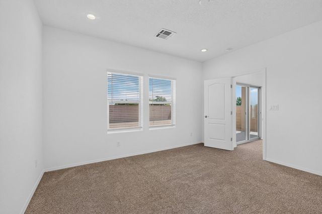 280 Prism Avenue SW, Rio Rancho, NM 87124
