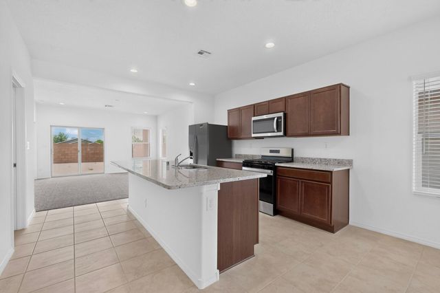 280 Prism Avenue SW, Rio Rancho, NM 87124