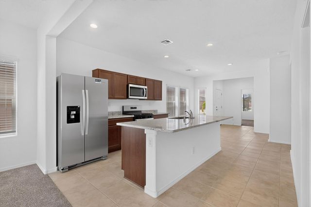 280 Prism Avenue SW, Rio Rancho, NM 87124