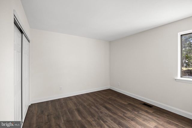 841 CHESTNUT AVE, Deptford, NJ 08096