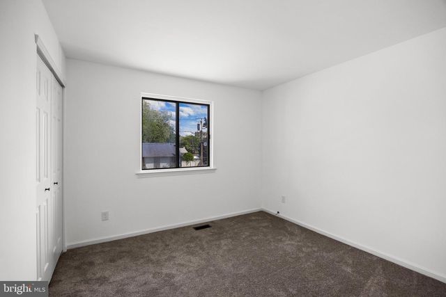 841 CHESTNUT AVE, Deptford, NJ 08096