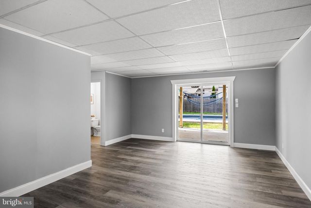 841 CHESTNUT AVE, Deptford, NJ 08096