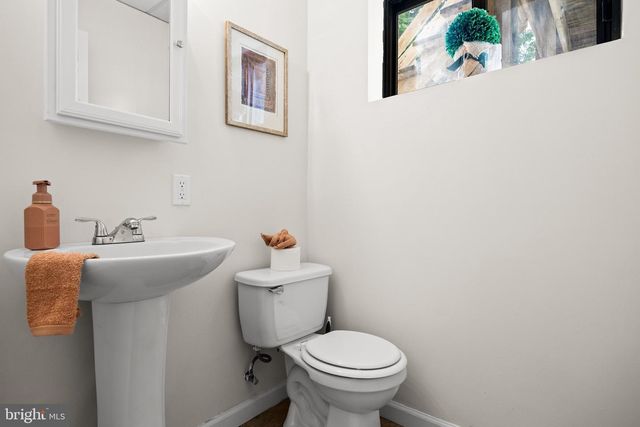 841 CHESTNUT AVE, Deptford, NJ 08096