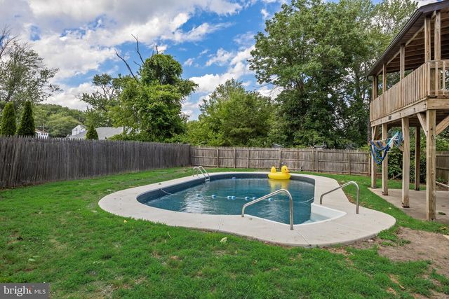 841 CHESTNUT AVE, Deptford, NJ 08096