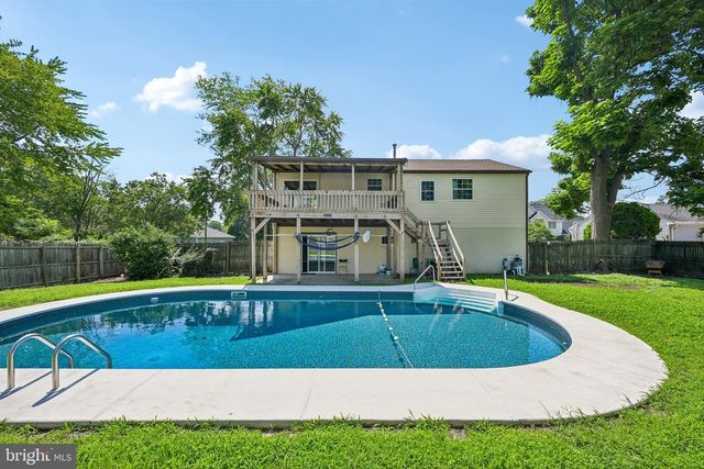 841 CHESTNUT AVE, Deptford, NJ 08096