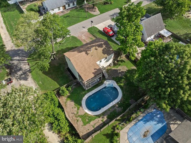 841 CHESTNUT AVE, Deptford, NJ 08096