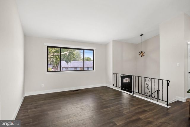 841 CHESTNUT AVE, Deptford, NJ 08096