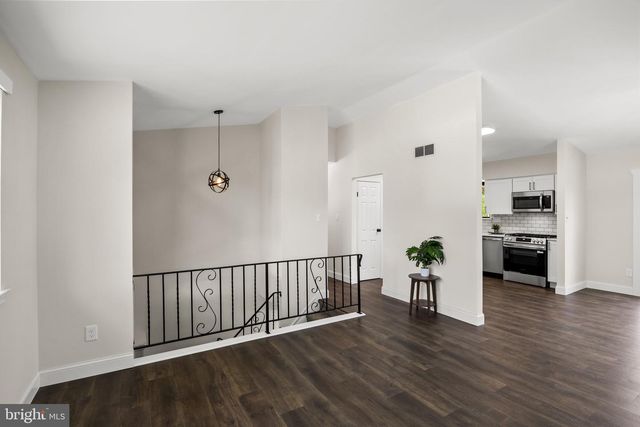 841 CHESTNUT AVE, Deptford, NJ 08096