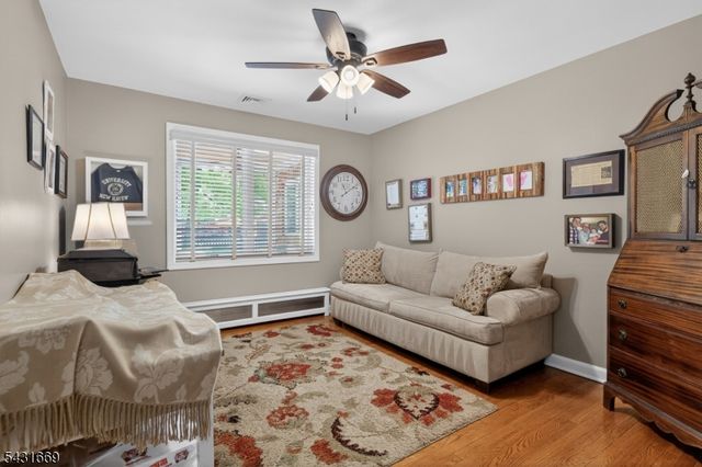 14 Taylor Dr, New Brunswick City, NJ 08901