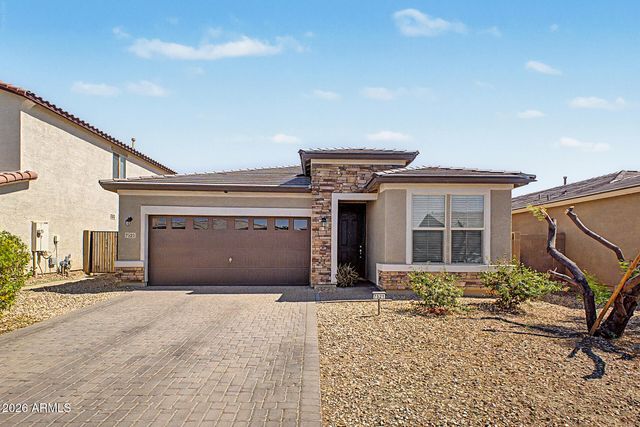 7521 W SUPERIOR Avenue, Phoenix, AZ 85043