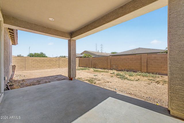 7521 W SUPERIOR Avenue, Phoenix, AZ 85043