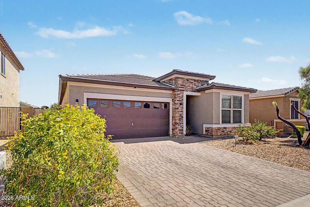 7521 W SUPERIOR Avenue, Phoenix, AZ 85043