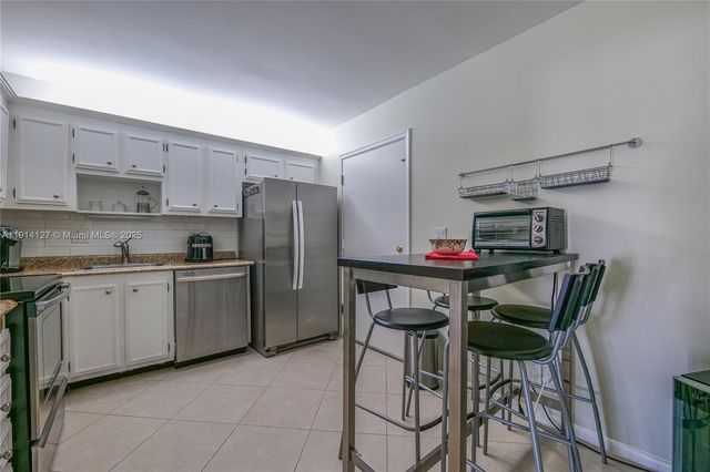 4751 NW 21st St 515, Lauderhill, FL 33313