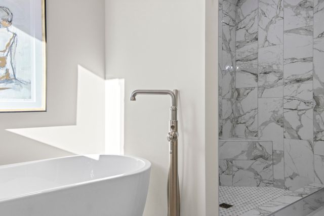 766 N Waypoint Circle, Suttons Bay Twp, MI 49682