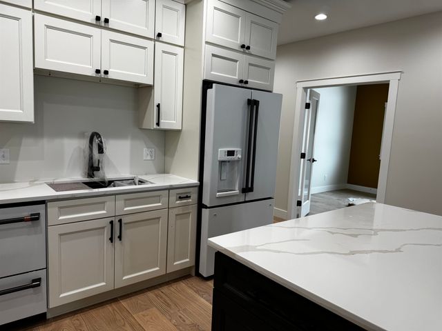 766 N Waypoint Circle, Suttons Bay Twp, MI 49682