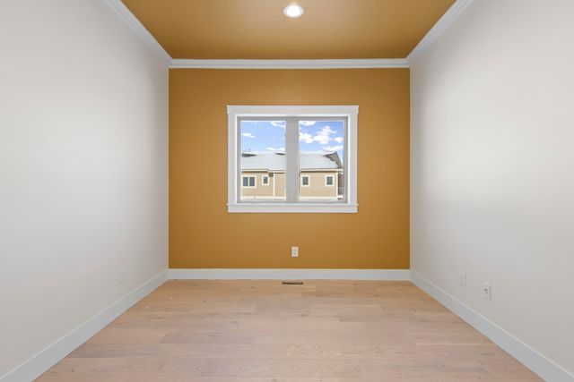 766 N Waypoint Circle, Suttons Bay Twp, MI 49682