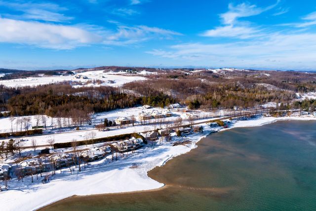 766 N Waypoint Circle, Suttons Bay Twp, MI 49682