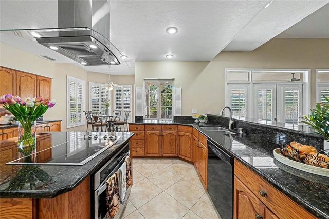 833 MARCO DRIVE NE, St Petersburg, FL 33702