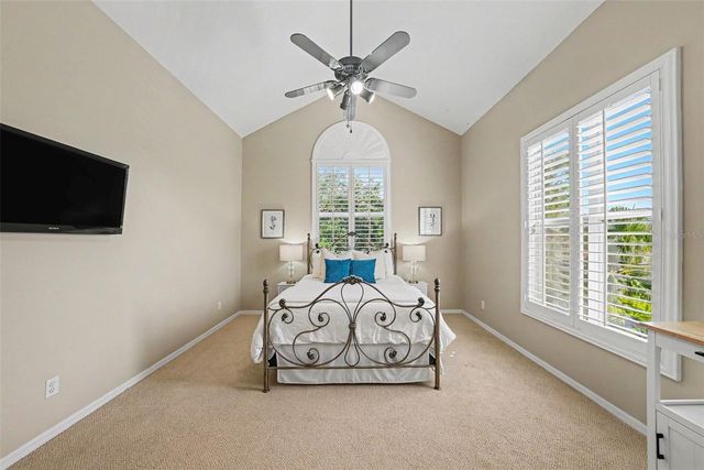 833 MARCO DRIVE NE, St Petersburg, FL 33702